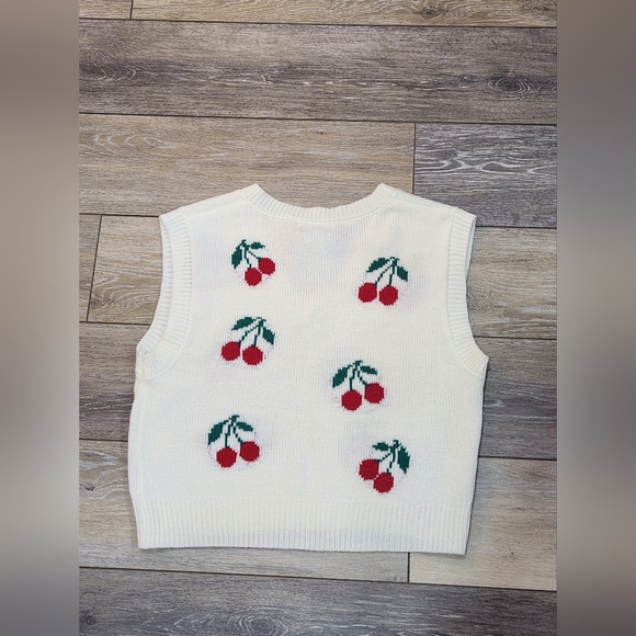 Just Polly Cherry Patterned Knit Vneck Vest Size Medium - Picture 2 of 7